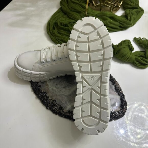 Women’s White Chunky Platform Sneakers – Size 9 - Picture 11 of 11